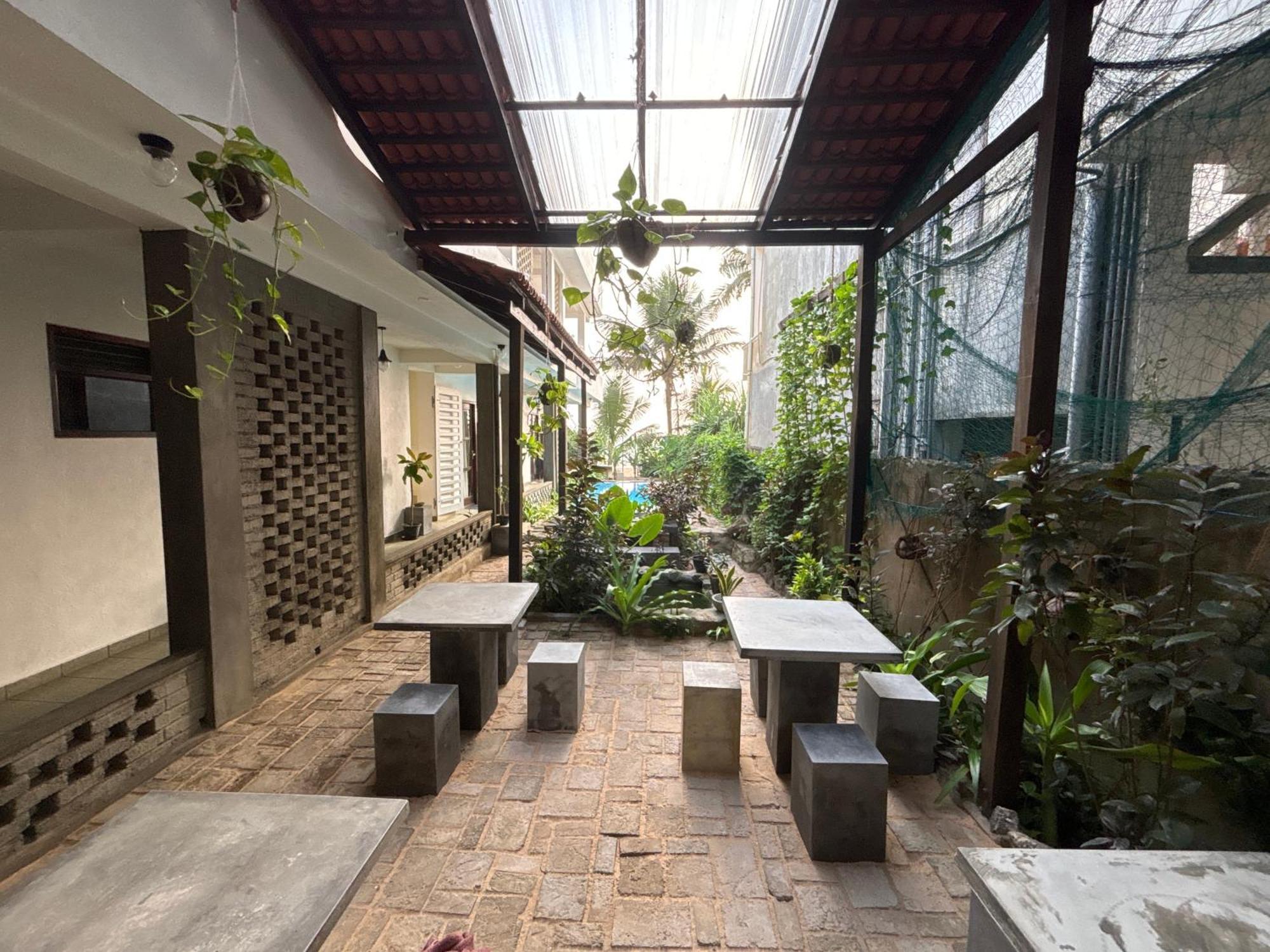 Mirage Beach House At Morava Court Hikkaduwa Eksteriør bilde