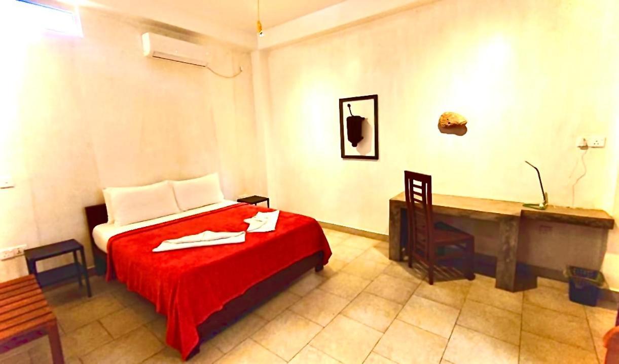 Mirage Beach House At Morava Court Hikkaduwa Eksteriør bilde