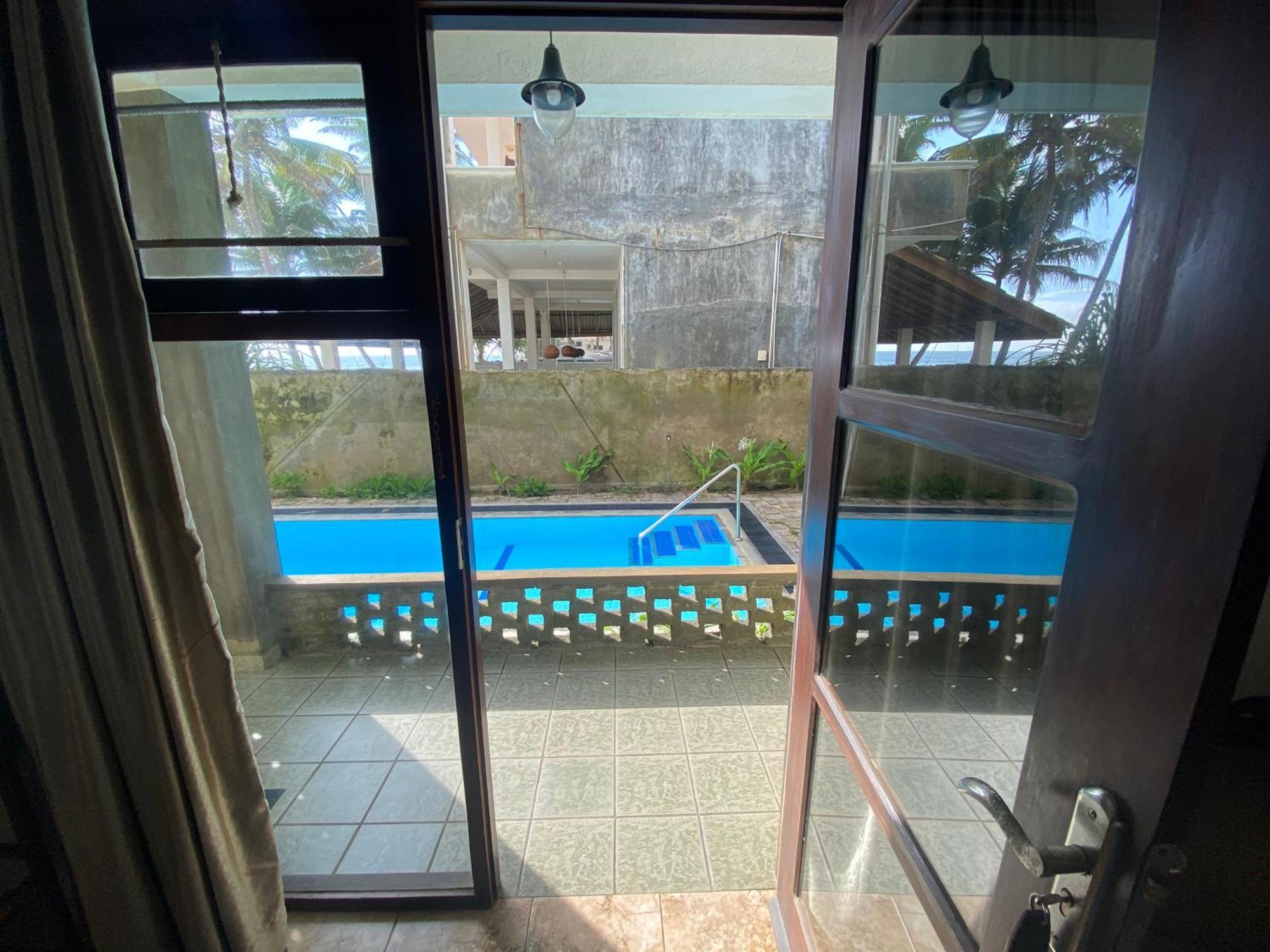 Mirage Beach House At Morava Court Hikkaduwa Eksteriør bilde